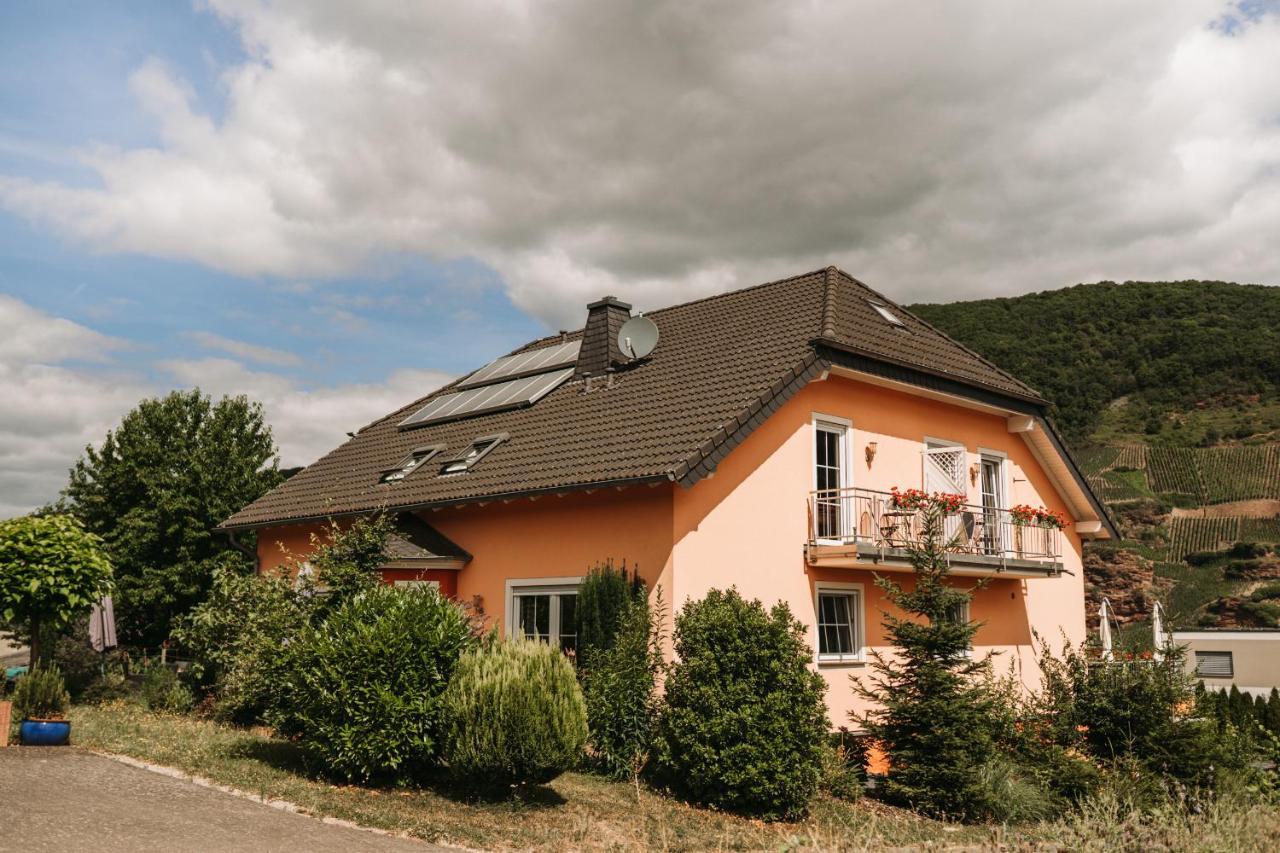 Wein- Und Gaestehaus Schwaab&Sohn Erden Exterior foto