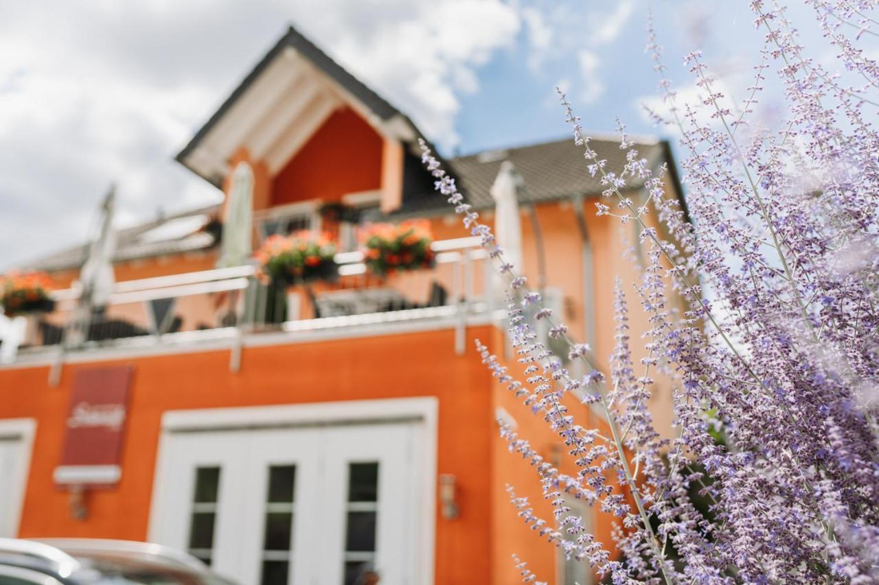 Wein- Und Gaestehaus Schwaab&Sohn Erden Exterior foto